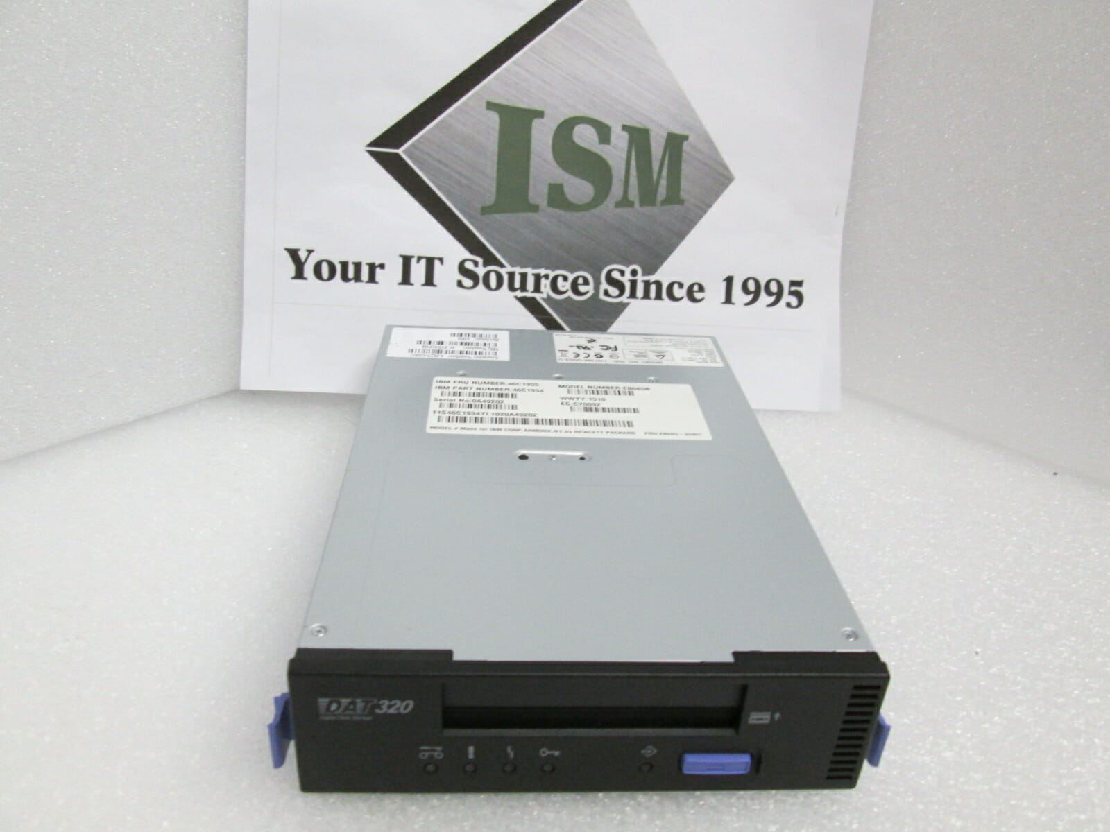 Medarbejder forhistorisk Odds IBM 5661 160-320Gb DAT320 Tape Drive 46C1932 46C1933 63A0 | International  Systems Management